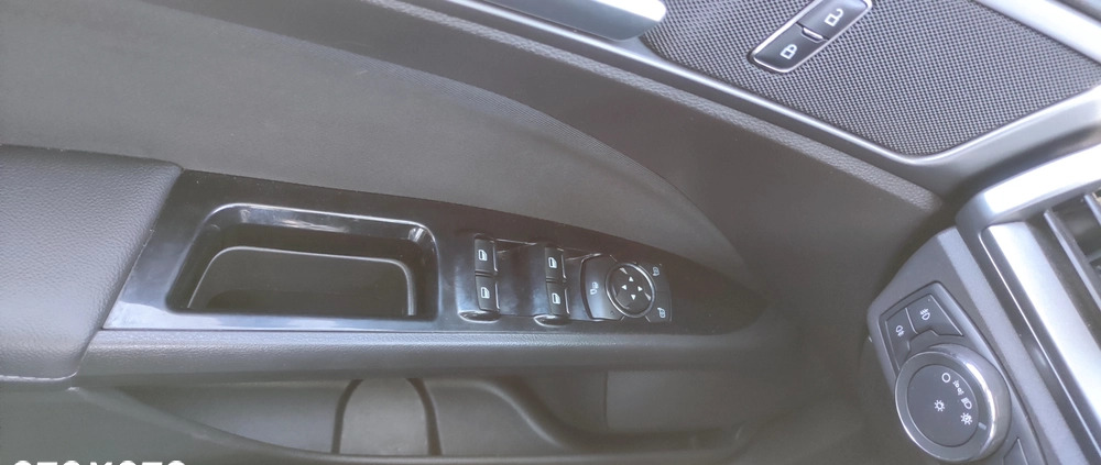 Ford Mondeo cena 58600 przebieg: 158000, rok produkcji 2017 z Ciechanów małe 67